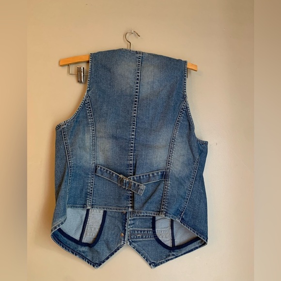 Chico’s Platinum Denim Vest button front jean size 1 - Picture 5 of 9